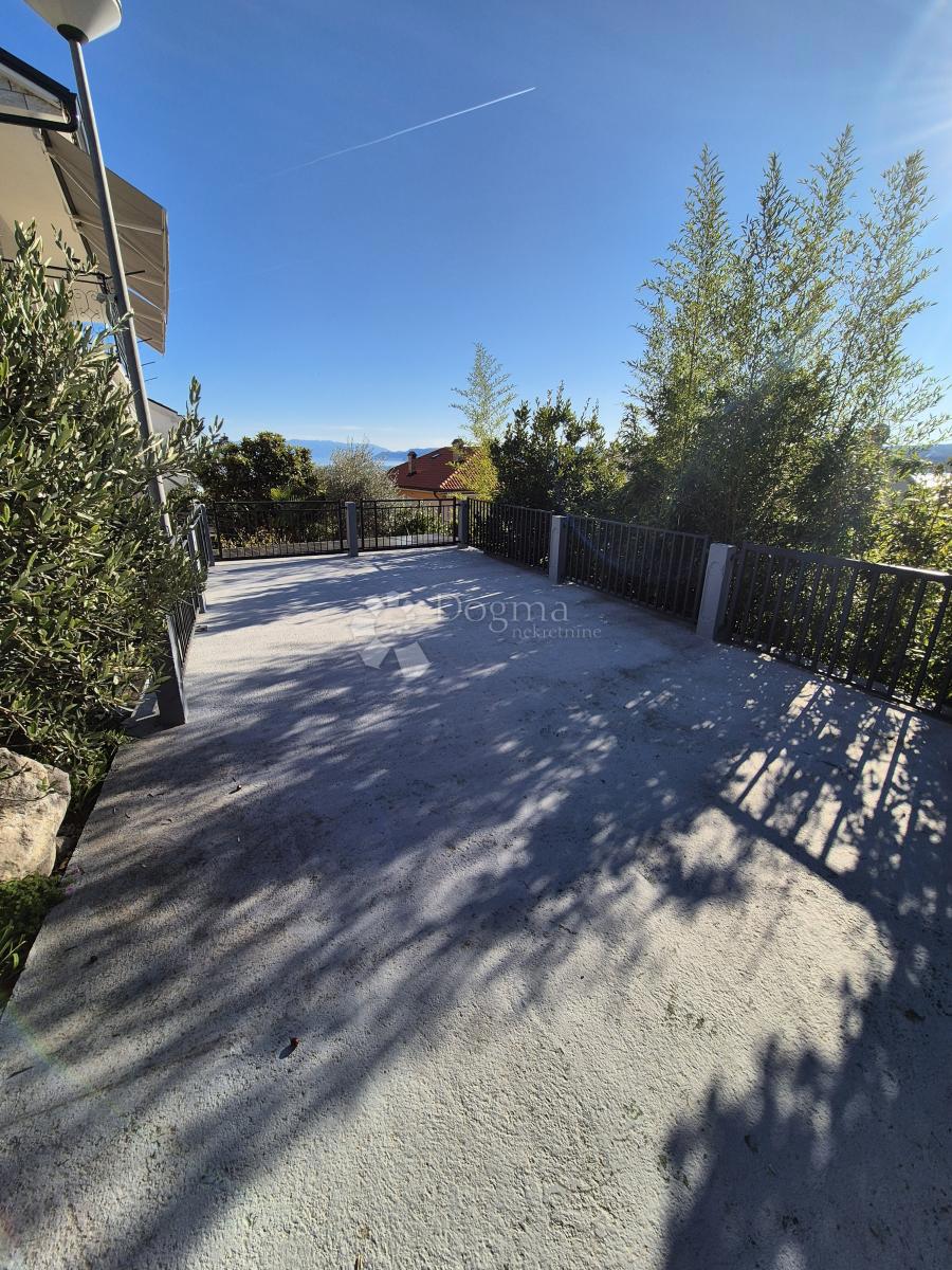 Hiša Dramalj, Crikvenica, 486m2