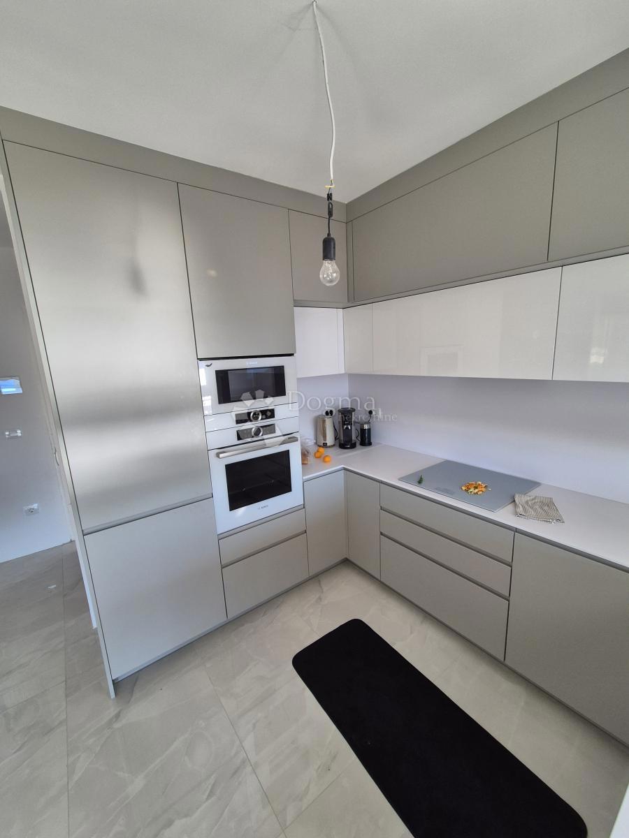 Hiša Dramalj, Crikvenica, 486m2