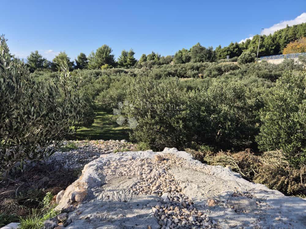 Zazidljivo zemljišče Podgora, 6356 m2