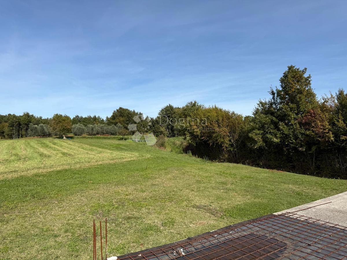 Zazidljivo zemljišče Vadreš, Barban, 827m2