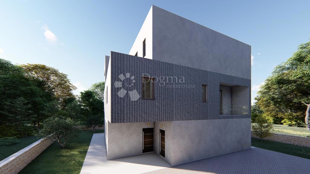 Zazidljivo zemljišče Vodice, 700m2