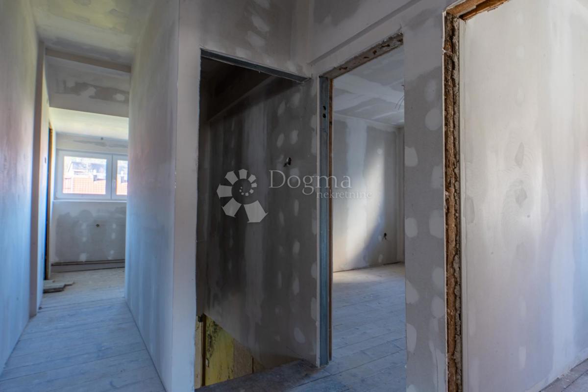 Hiša Delnice, 250m2