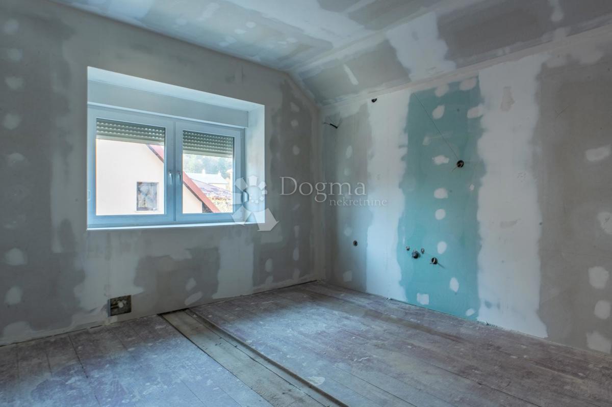 Hiša Delnice, 250m2