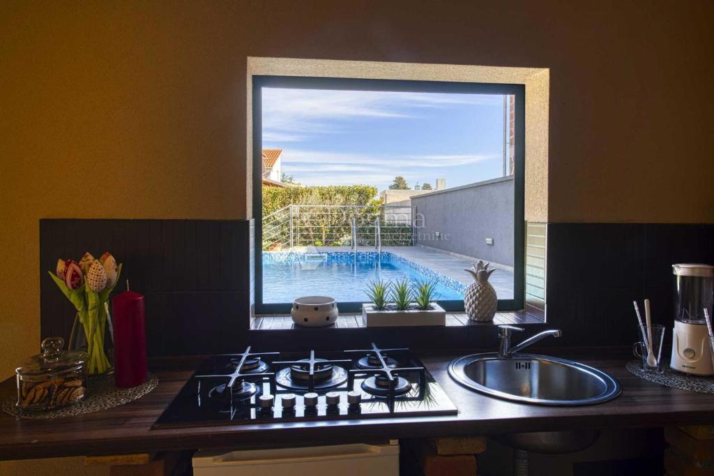 Hiša Crno, Zadar, 206m2