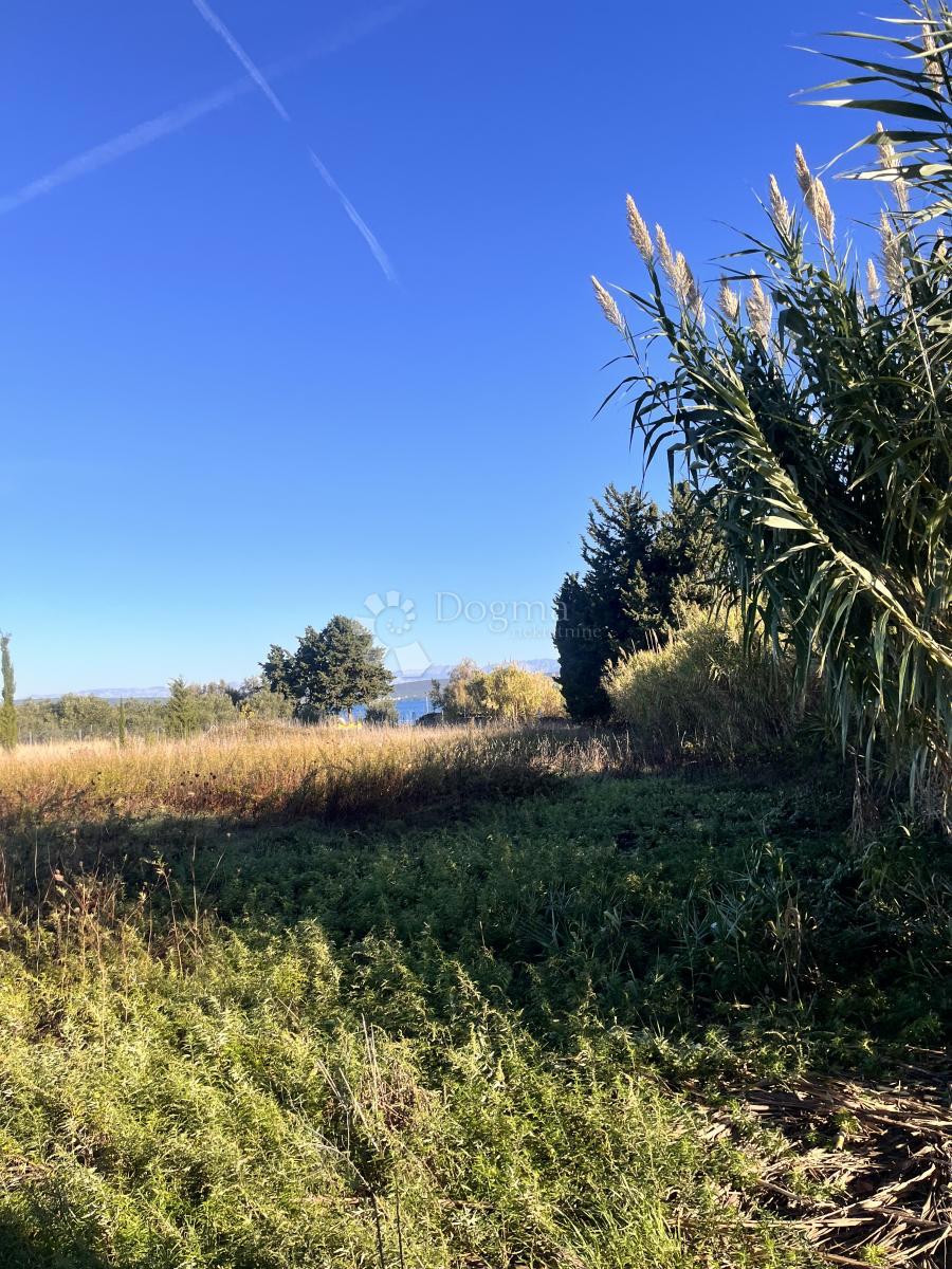 Zazidljivo zemljišče Dobropoljana, Pašman, 5.923m2