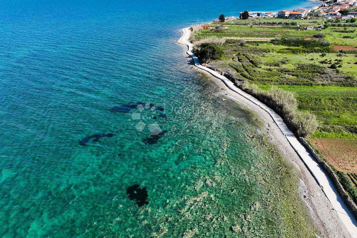 Zazidljivo zemljišče Dobropoljana, Pašman, 5.923m2