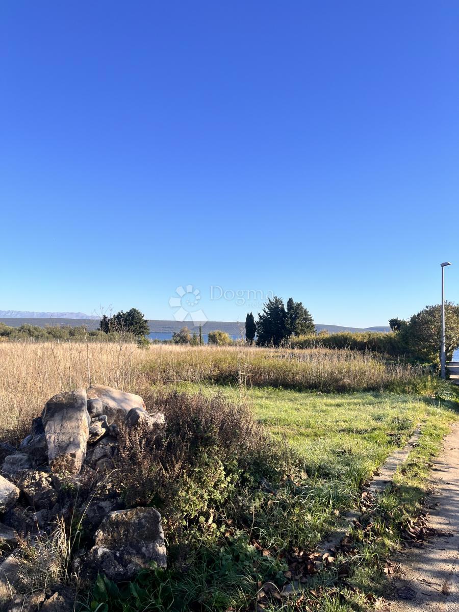 Zazidljivo zemljišče Dobropoljana, Pašman, 5.923m2