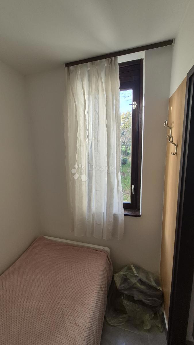 Enosobno stanovanje 50 m od morja