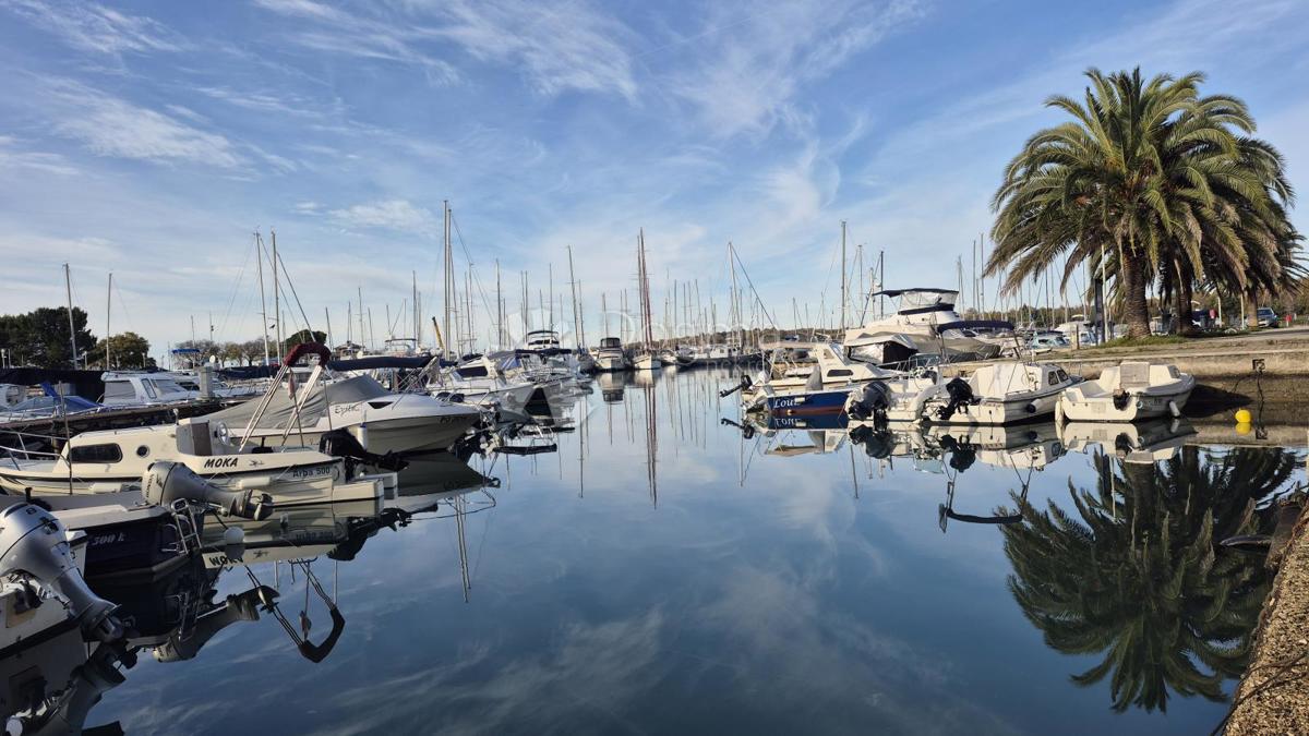 Enosobno stanovanje 50 m od morja