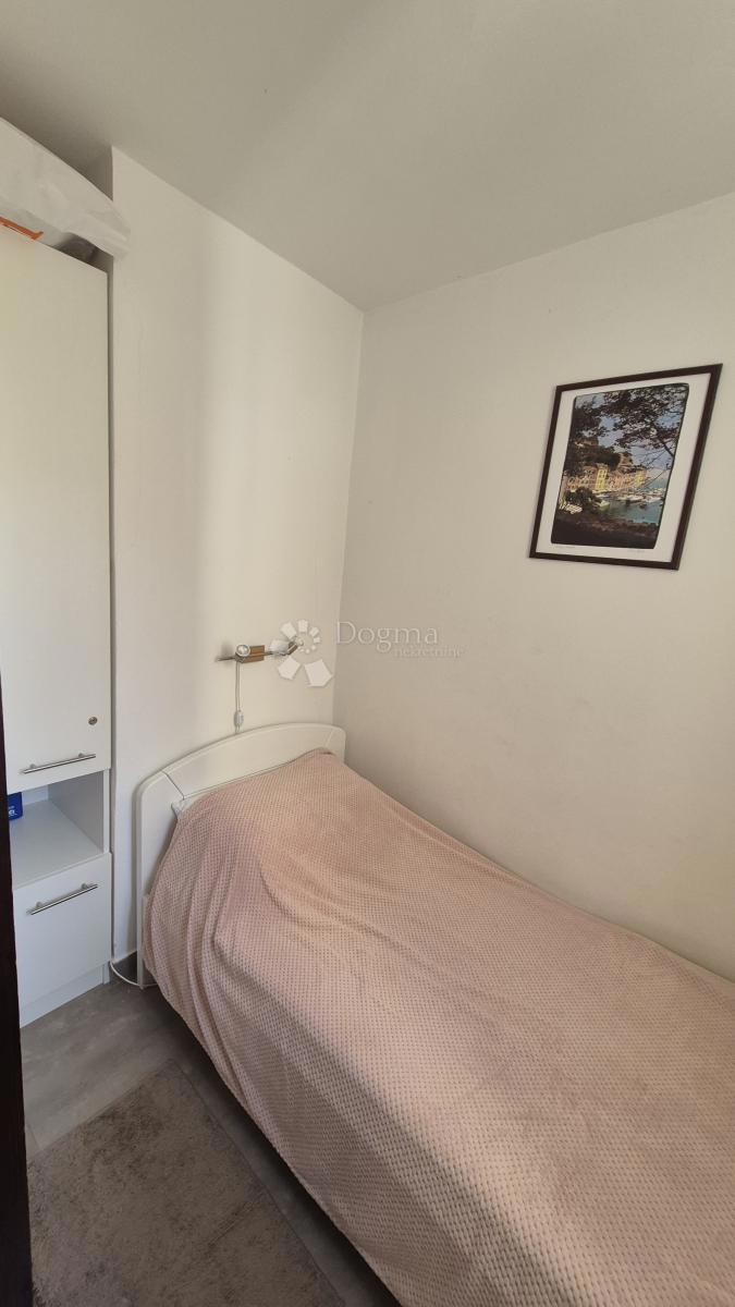 Enosobno stanovanje 50 m od morja