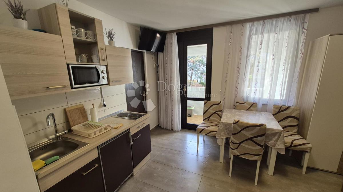 Enosobno stanovanje 50 m od morja