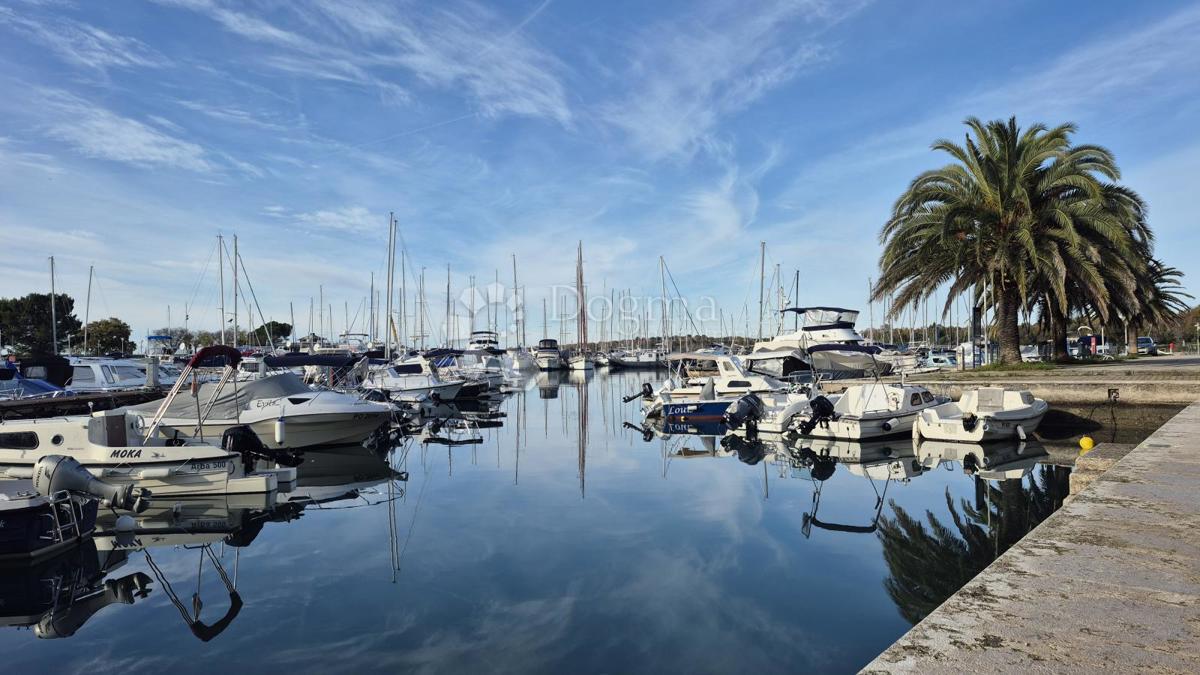 Enosobno stanovanje 50 m od morja