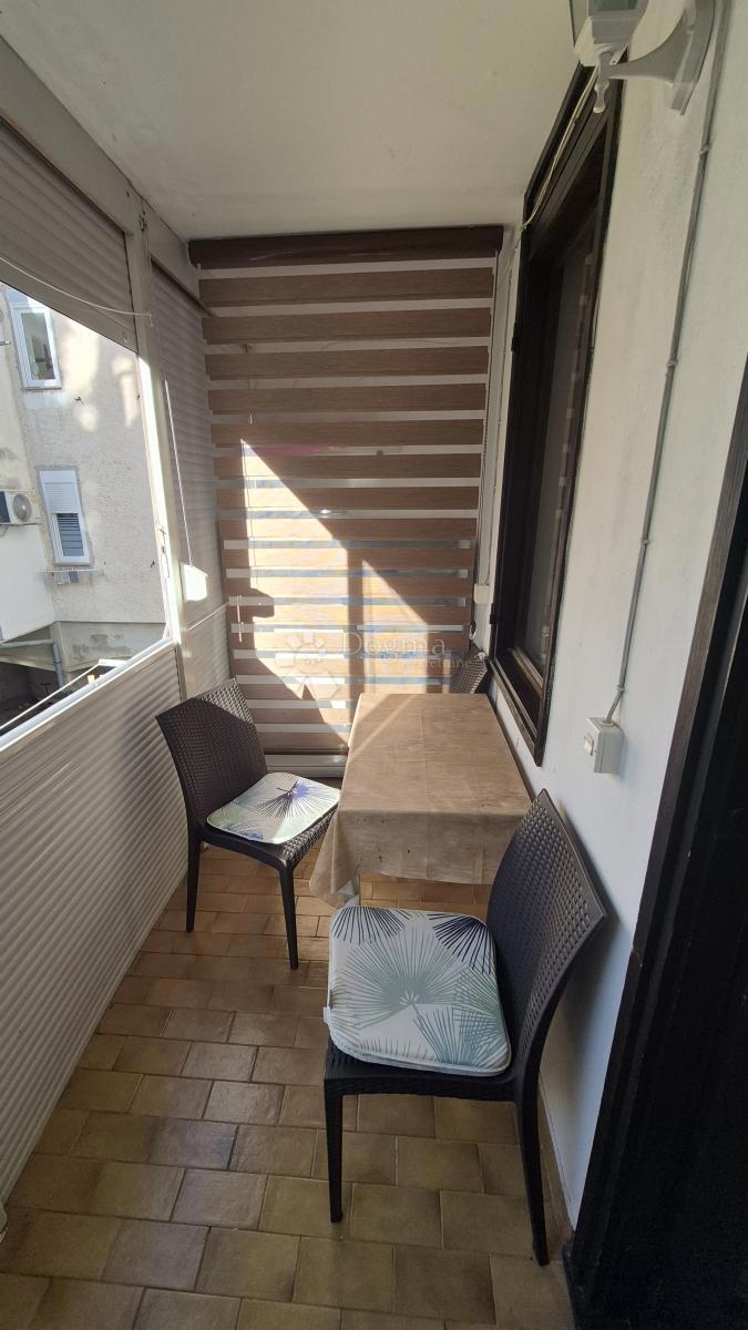 Enosobno stanovanje 50 m od morja