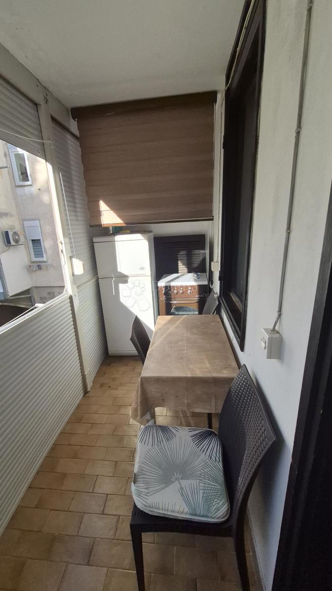 Enosobno stanovanje 50 m od morja