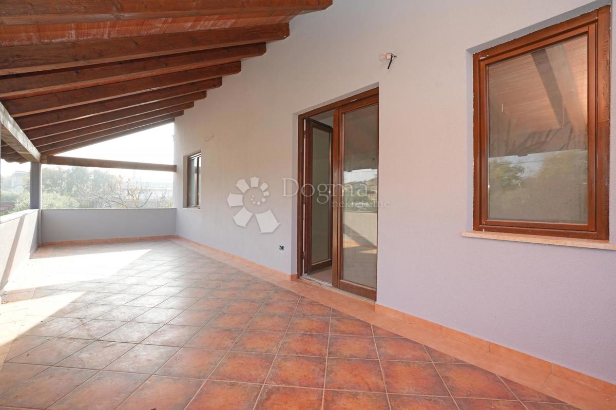 Stanovanje Poreč, 88m2