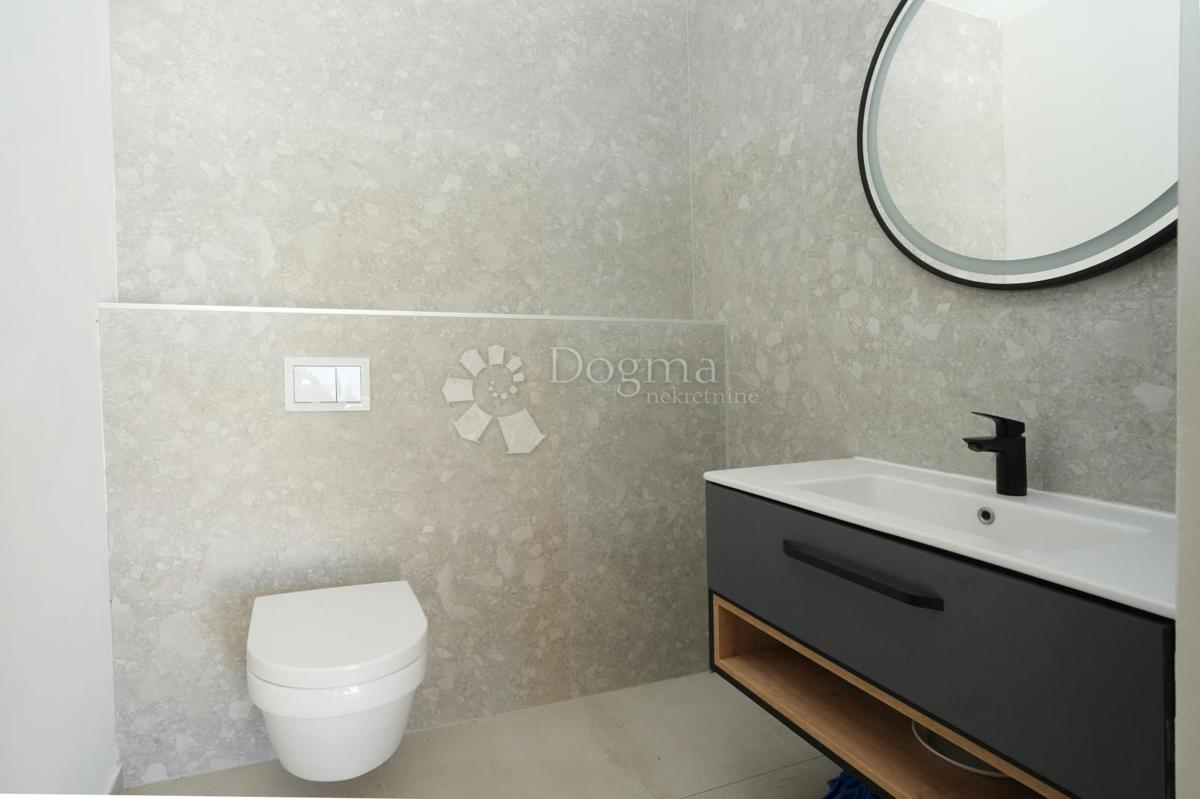 Hiša Žminj, 170,01m2