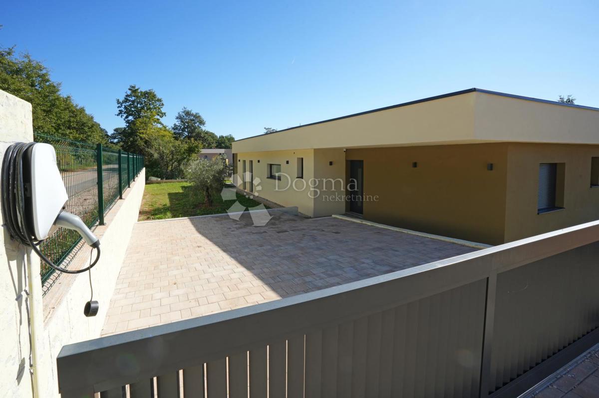 Hiša Žminj, 170,01m2