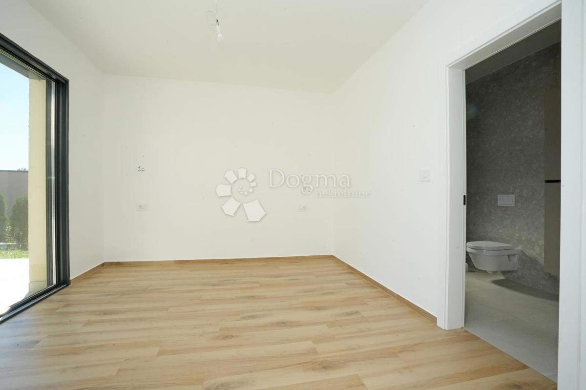 Hiša Žminj, 170,01m2