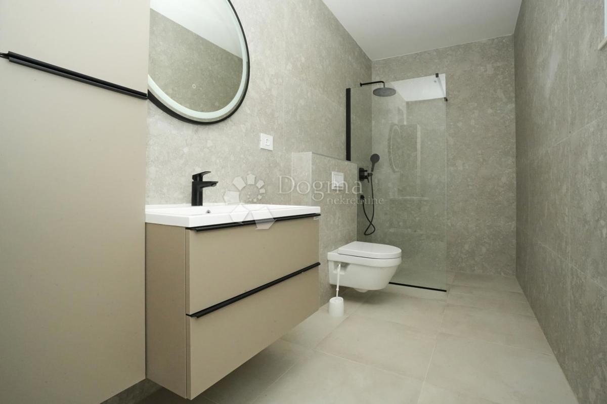 Hiša Žminj, 170,01m2