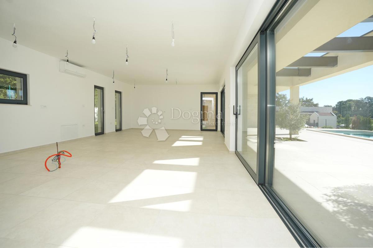 Hiša Žminj, 170,01m2