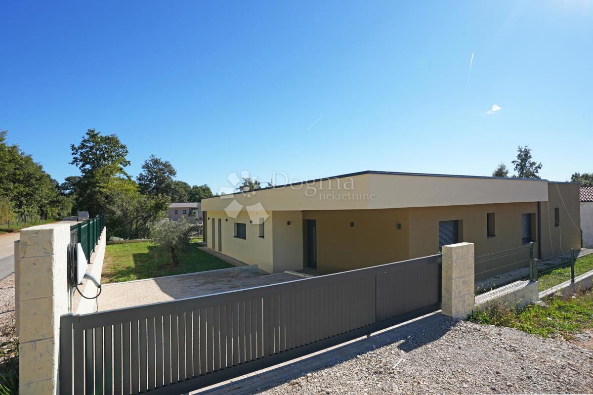 Hiša Žminj, 170,01m2