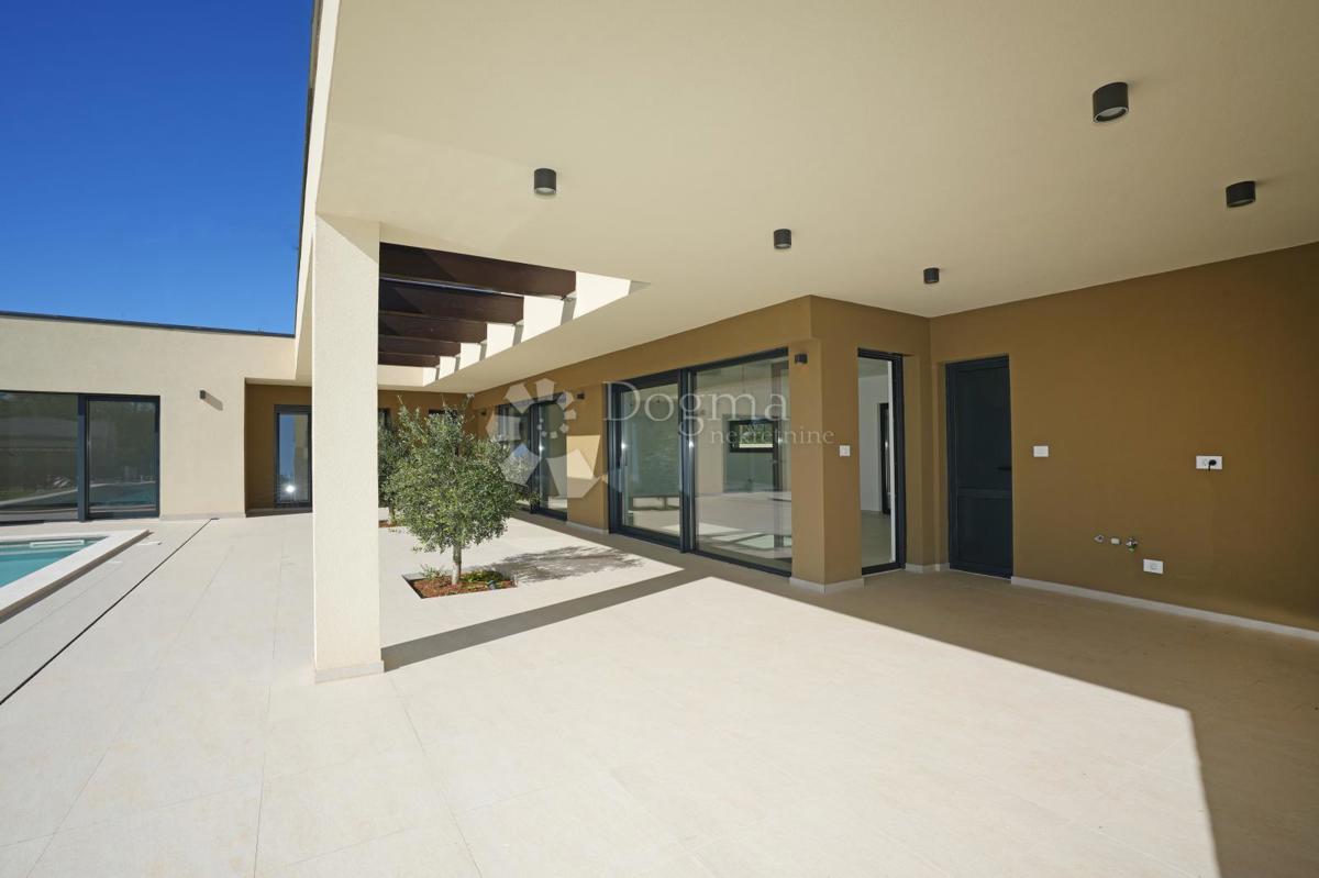 Hiša Žminj, 170,01m2