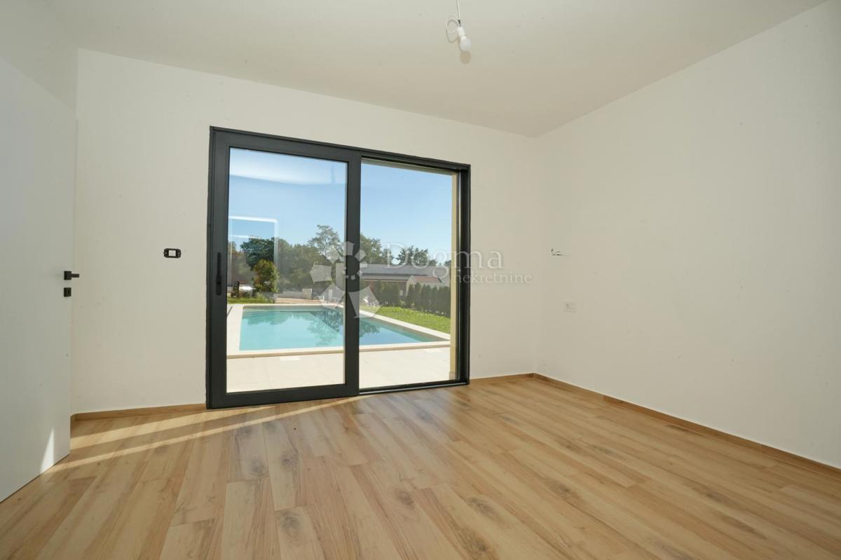 Hiša Žminj, 170,01m2