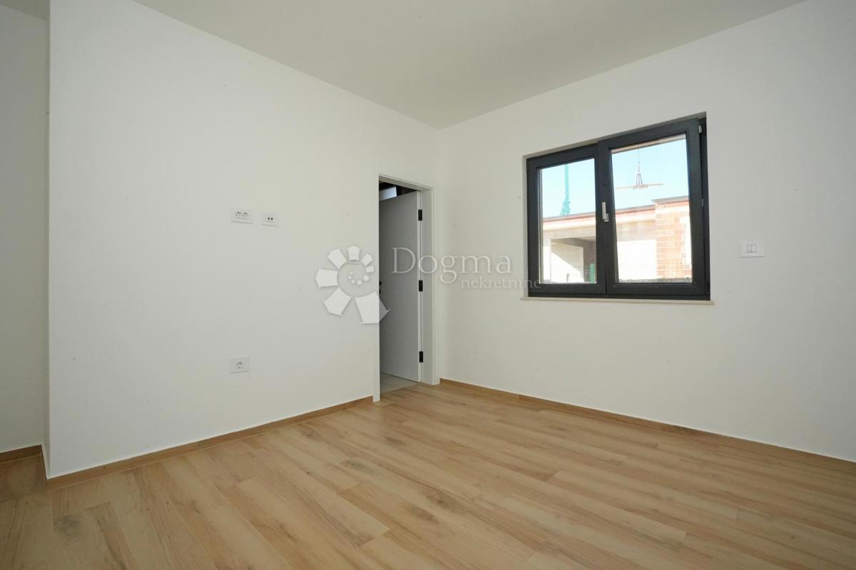 Hiša Žminj, 170,01m2