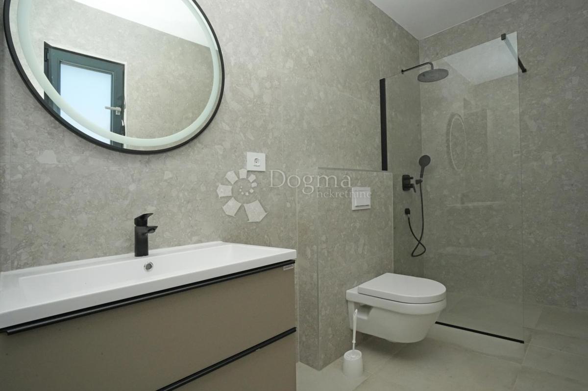 Hiša Žminj, 170,01m2