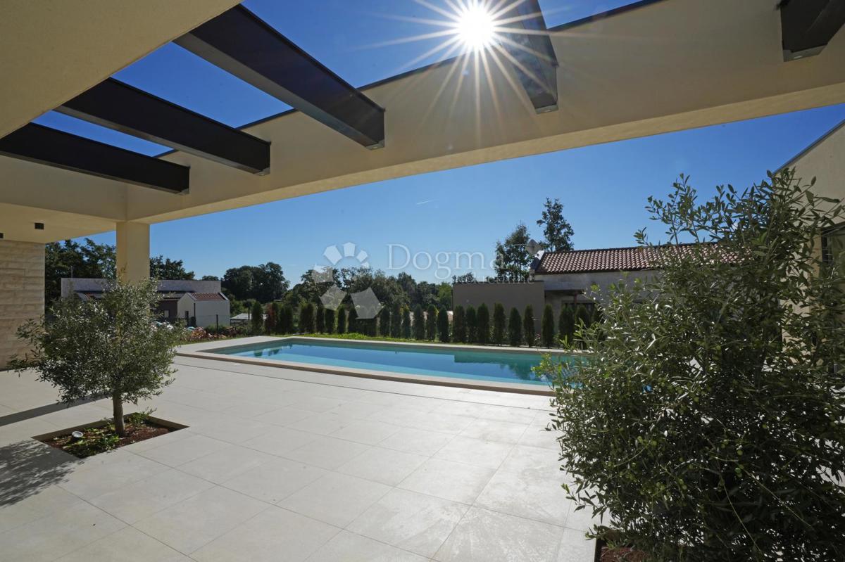 Hiša Žminj, 170,01m2