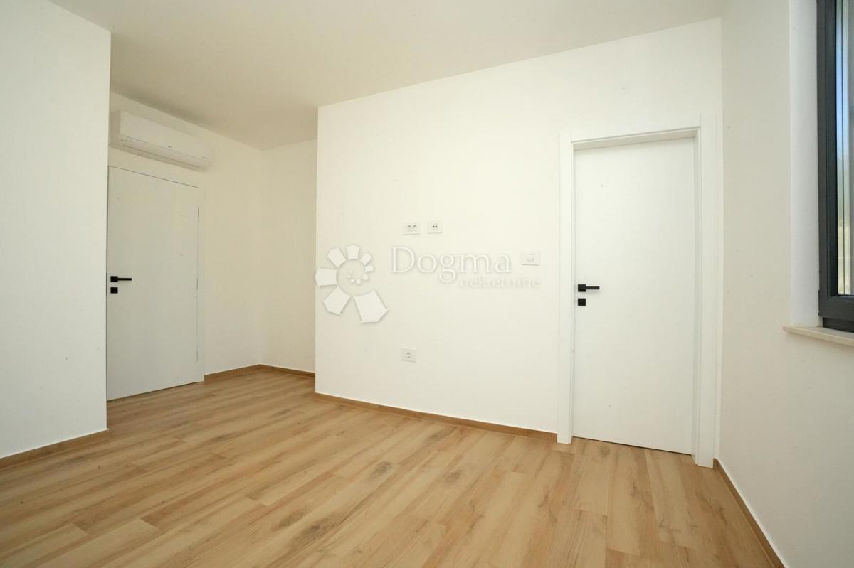 Hiša Žminj, 170,01m2