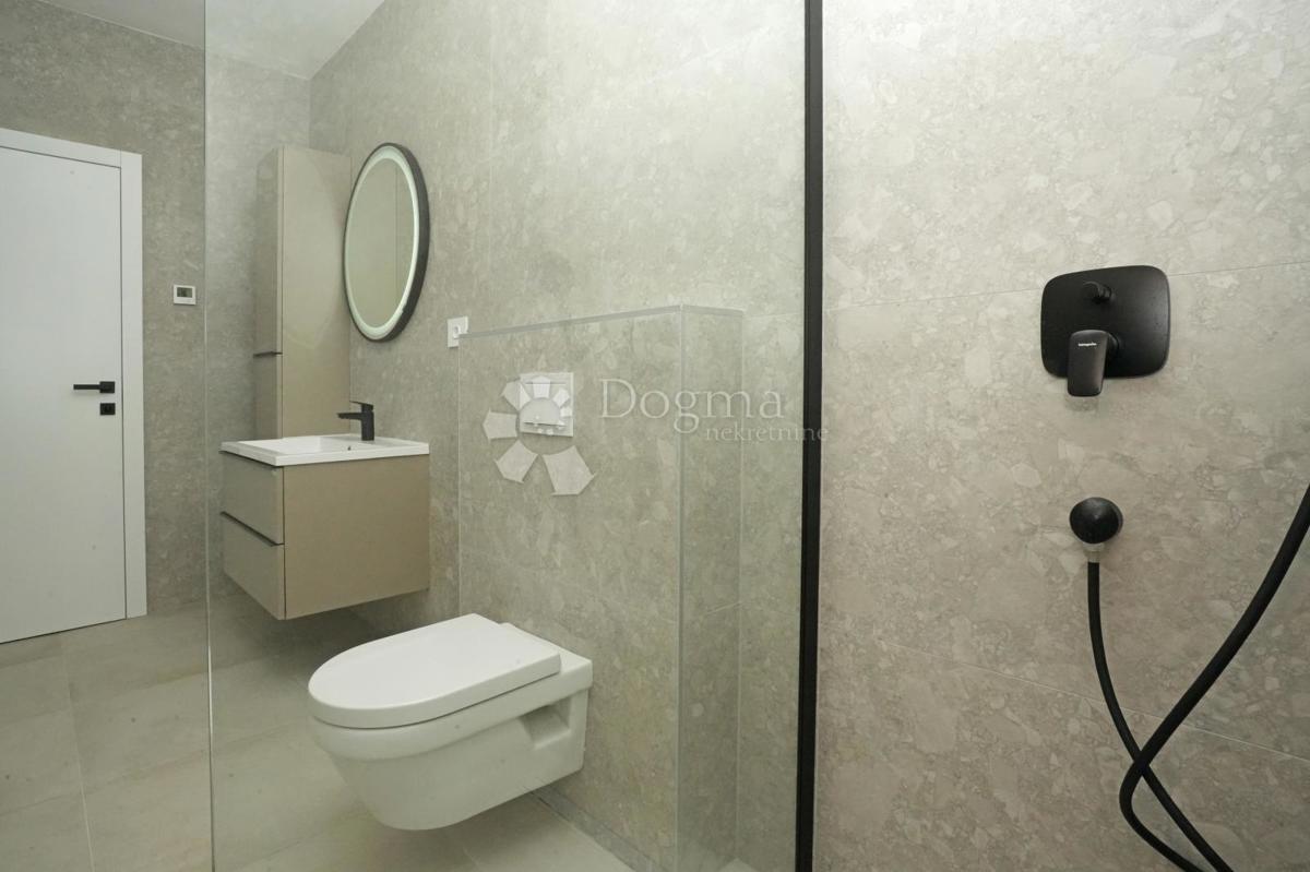 Hiša Žminj, 170,01m2