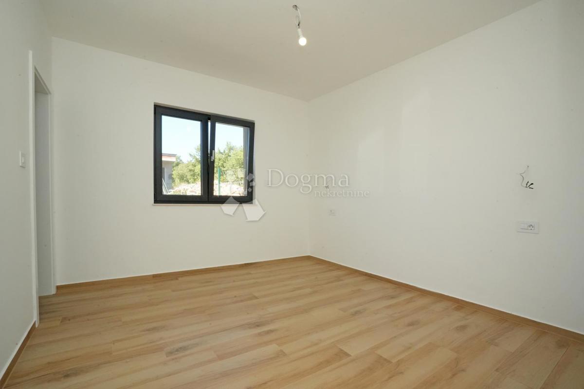 Hiša Žminj, 170,01m2