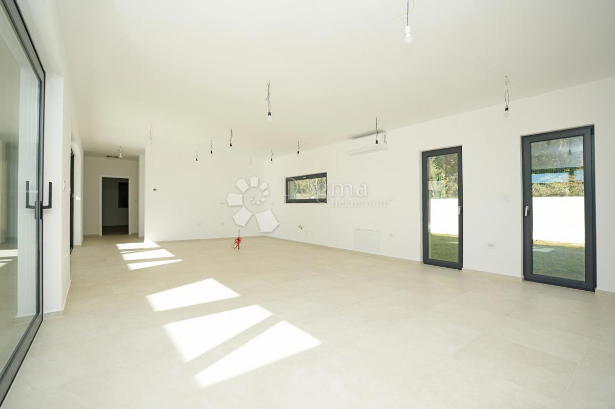 Hiša Žminj, 170,01m2