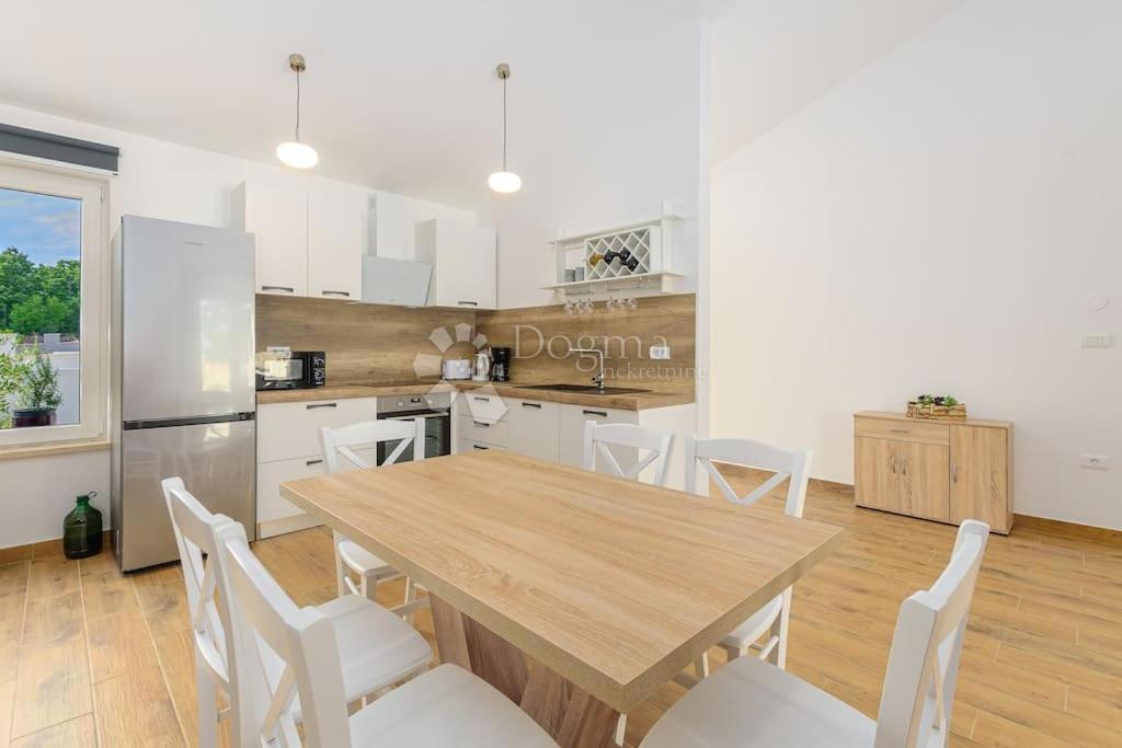 Hiša Svetvinčenat, 160m2