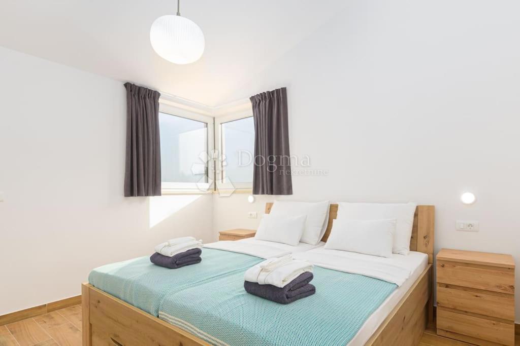 Hiša Svetvinčenat, 160m2