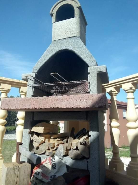 HIŠA NA PRODAJ OTOK VIR