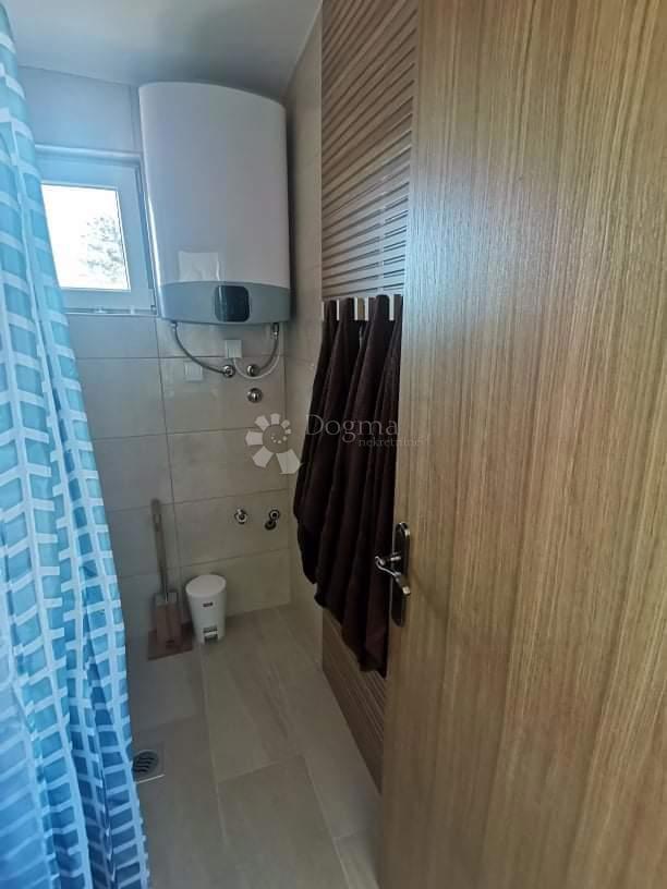 HIŠA NA PRODAJ OTOK VIR