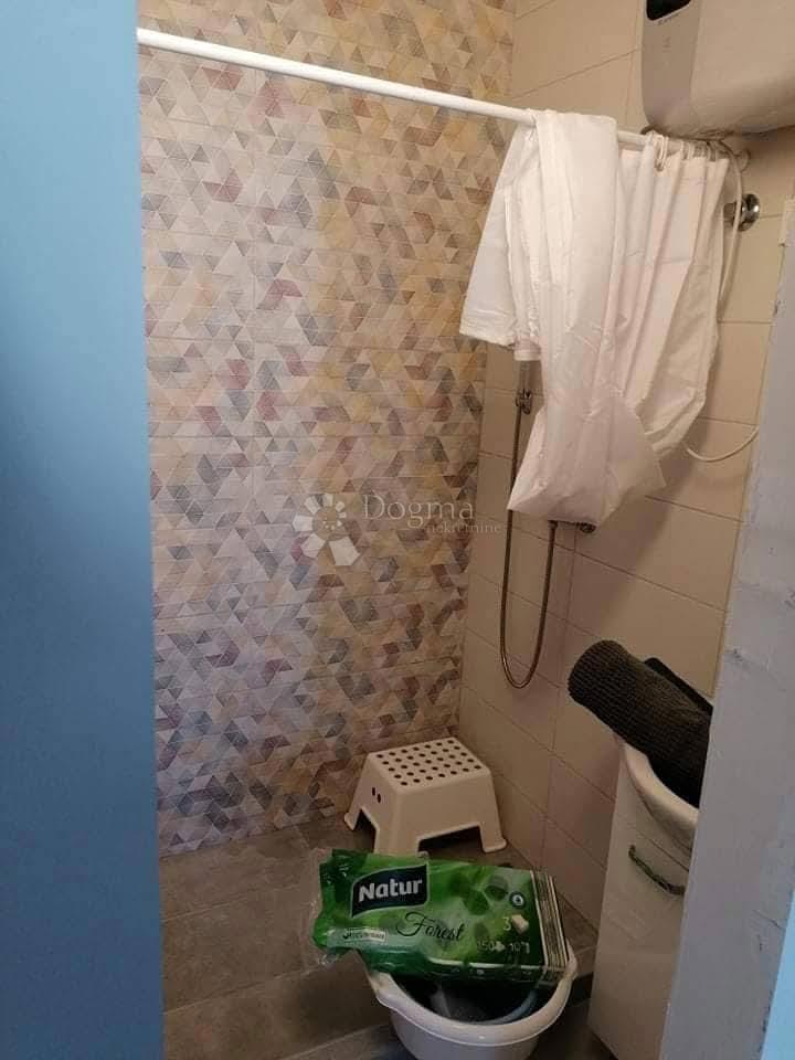 HIŠA NA PRODAJ OTOK VIR