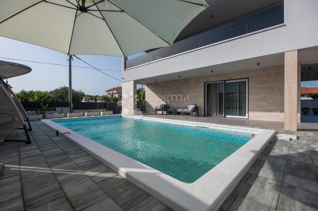 Hiša Sukošan, 160m2