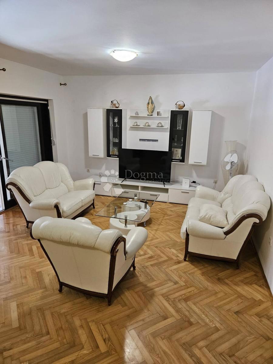 Hiša Ploča, Zadar, 350m2