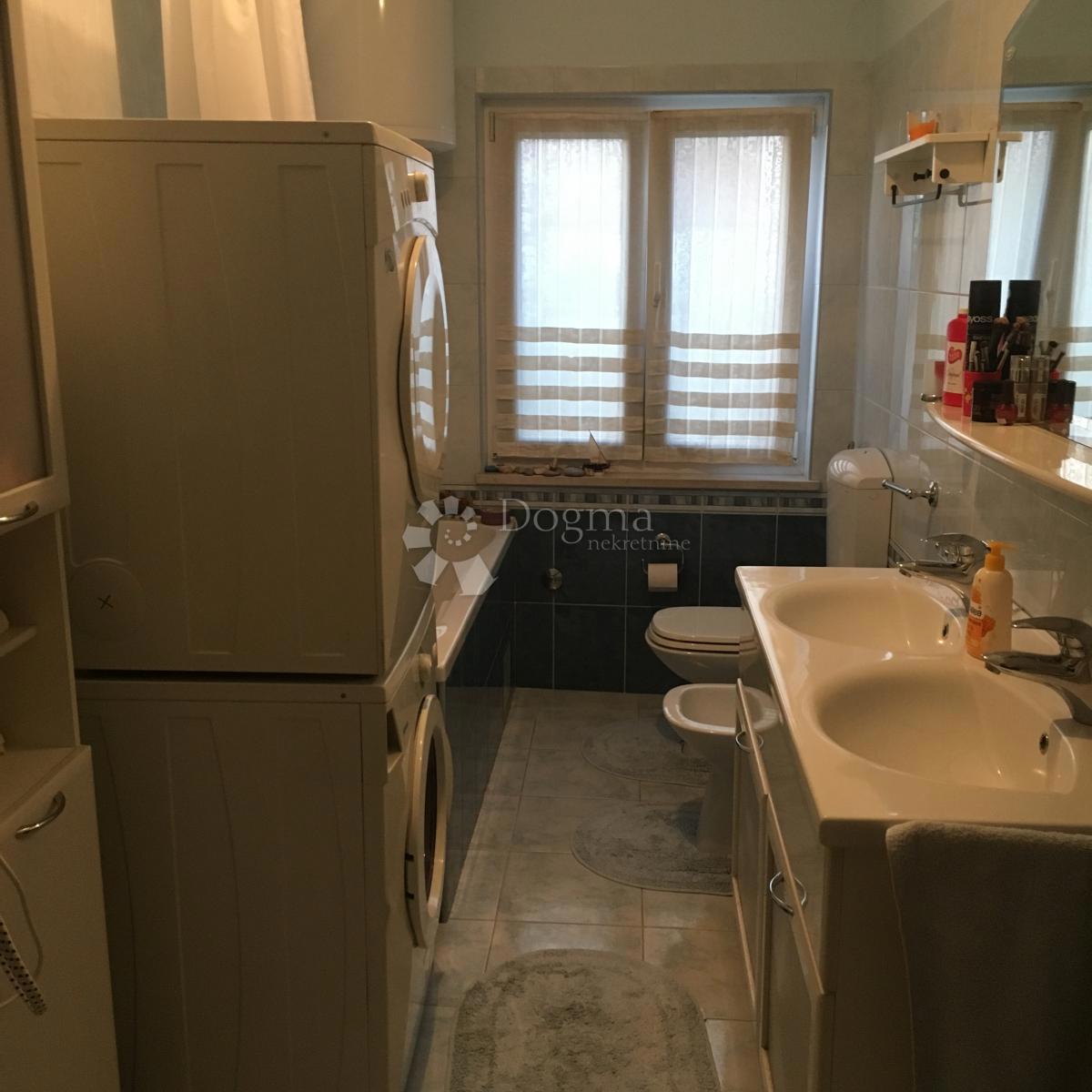 Stanovanje Kman, Split, 120m2