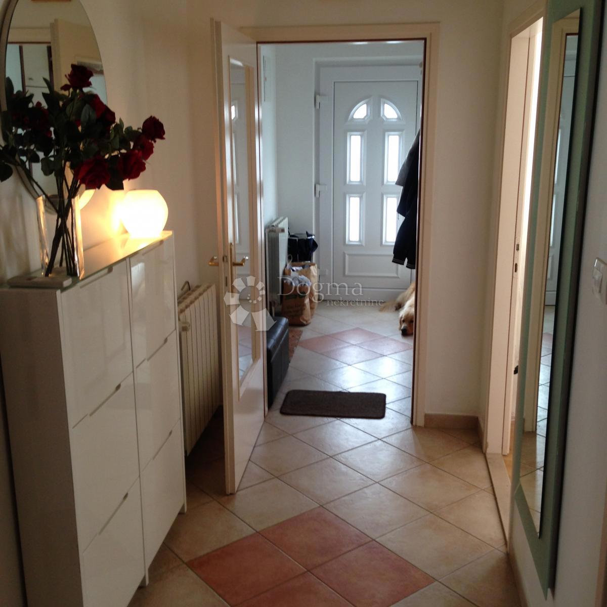 Stanovanje Kman, Split, 120m2