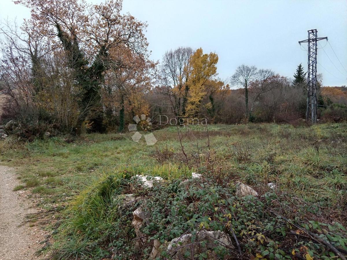 Zazidljivo zemljišče Vrbnik, 1.022m2