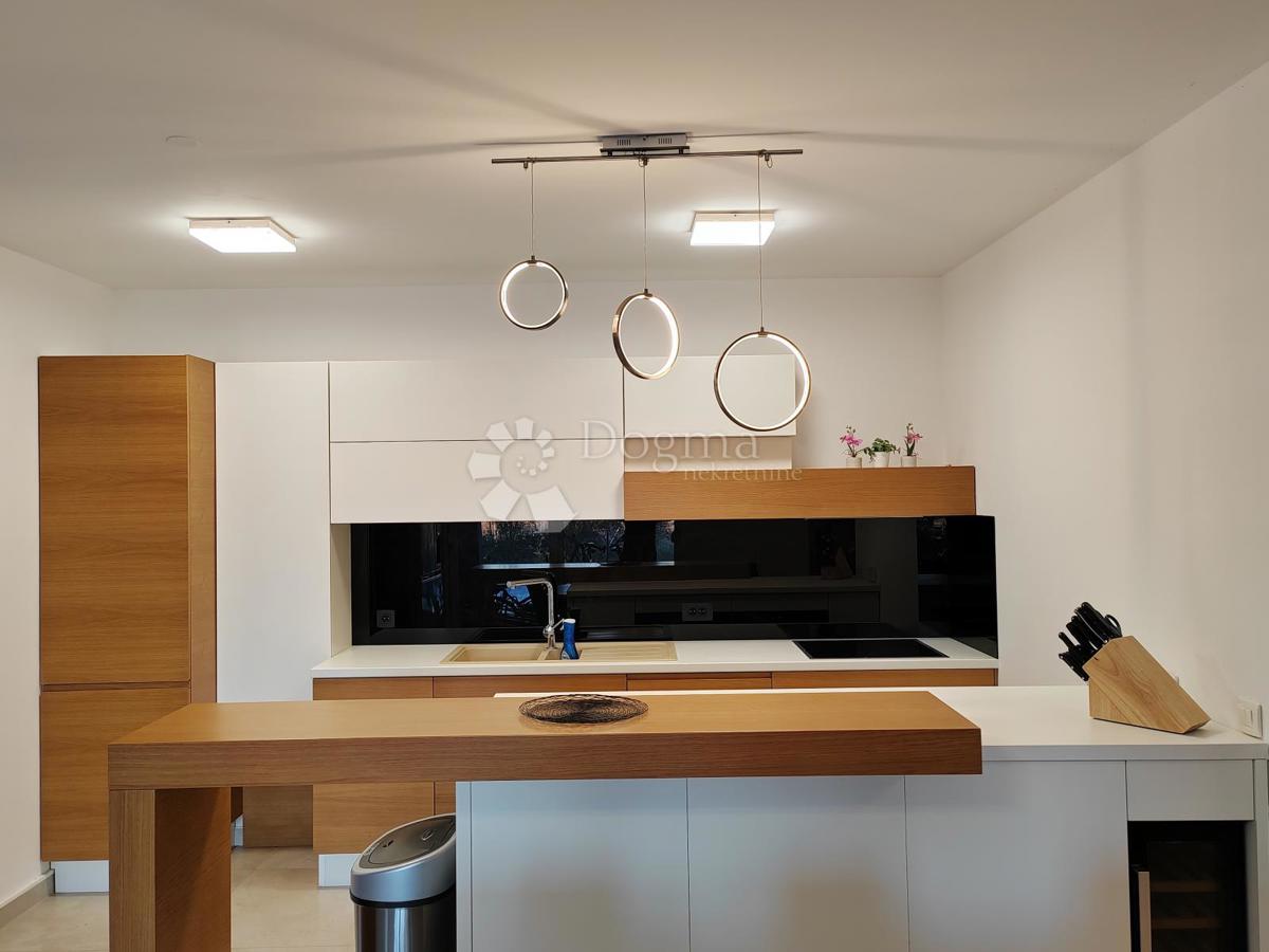 Hiša Zaton, Nin, 603m2