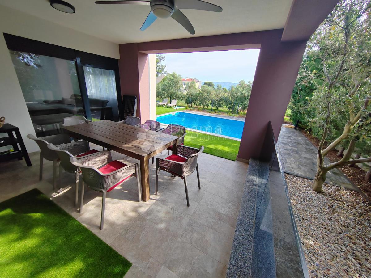 Hiša Zaton, Nin, 603m2