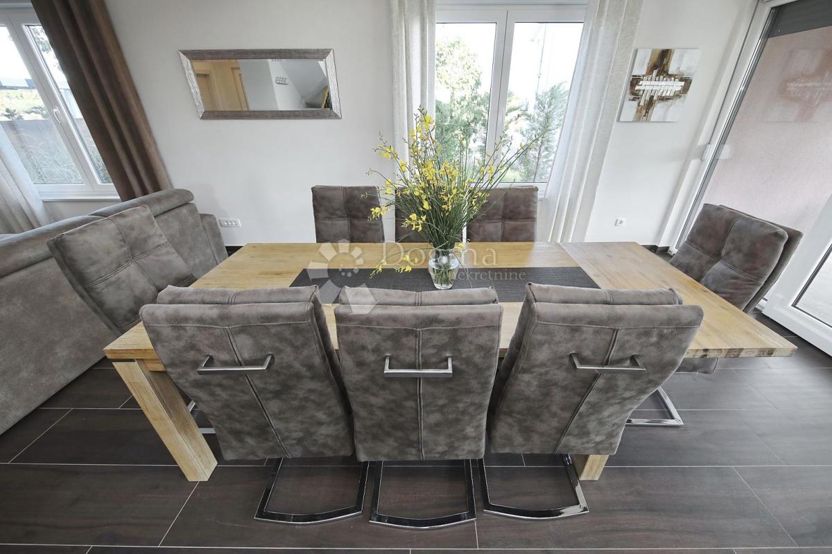 Hiša Zaton, Nin, 603m2