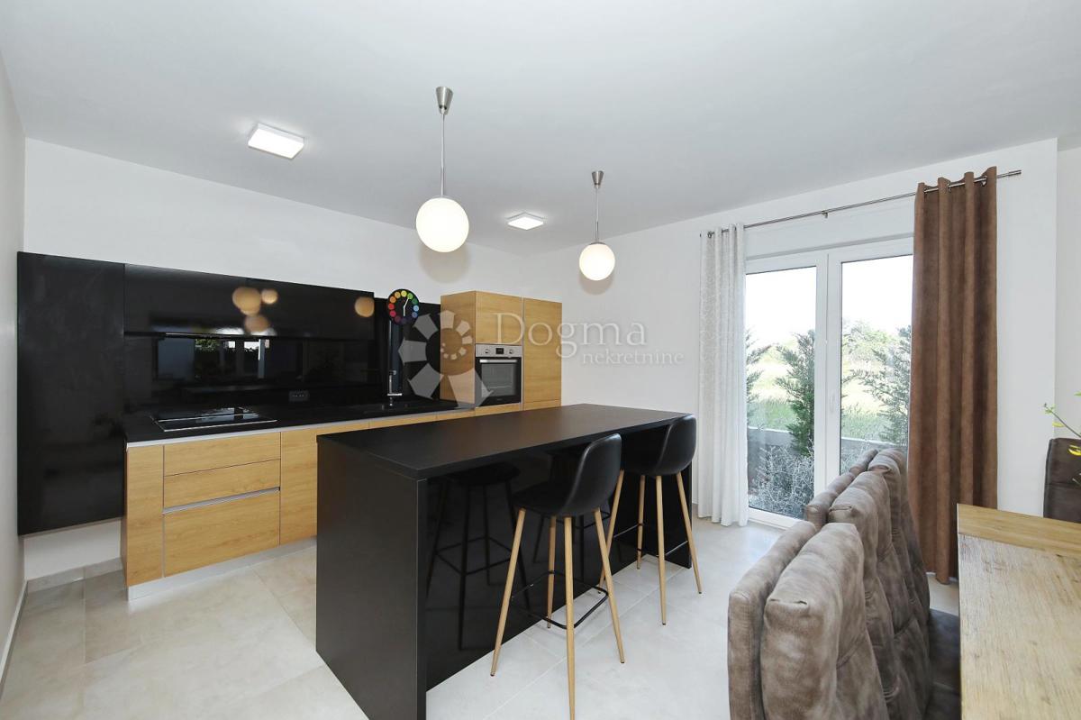 Hiša Zaton, Nin, 603m2