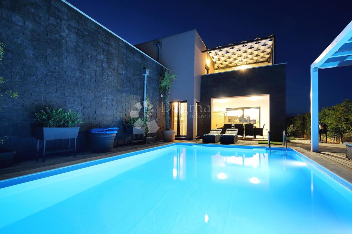 Hiša Zaton, Nin, 603m2