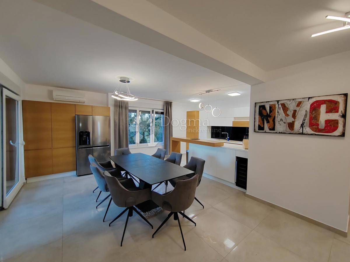 Hiša Zaton, Nin, 603m2